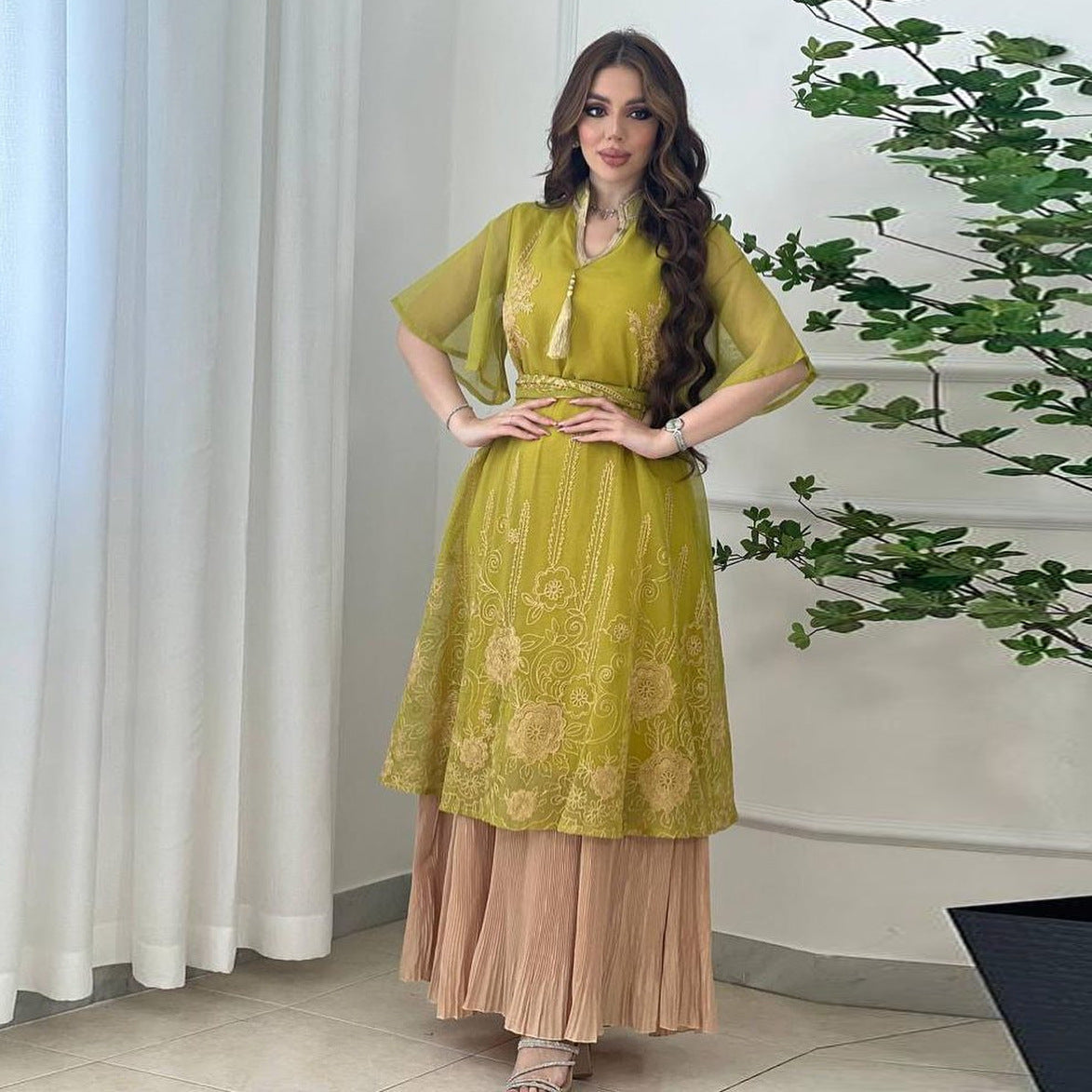 Fashion Mesh Embroidery Dress Tassel Patchwork Chiffon Pleated Fashion Muslim