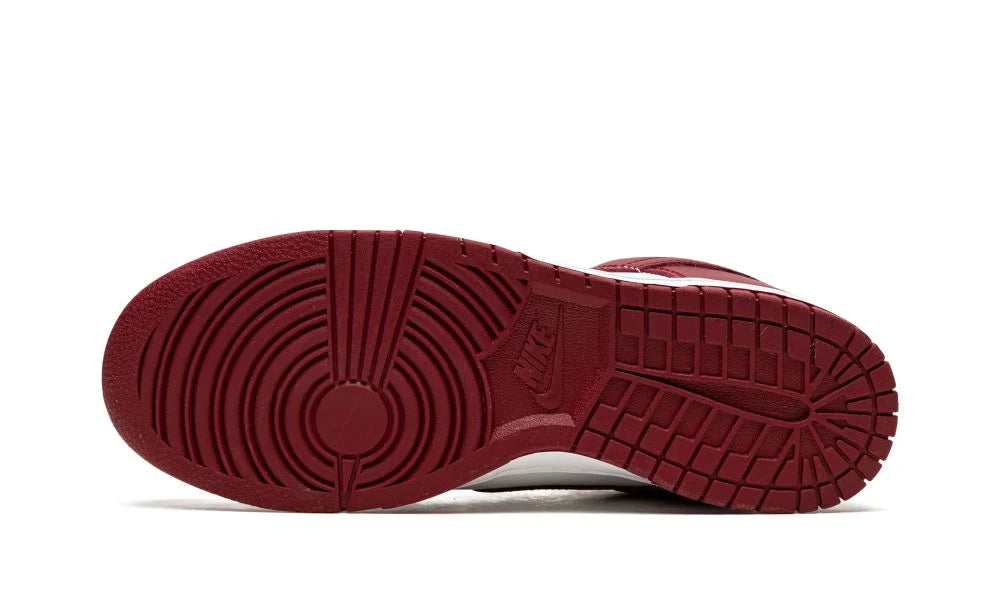 DUNK LOW "Team Red"