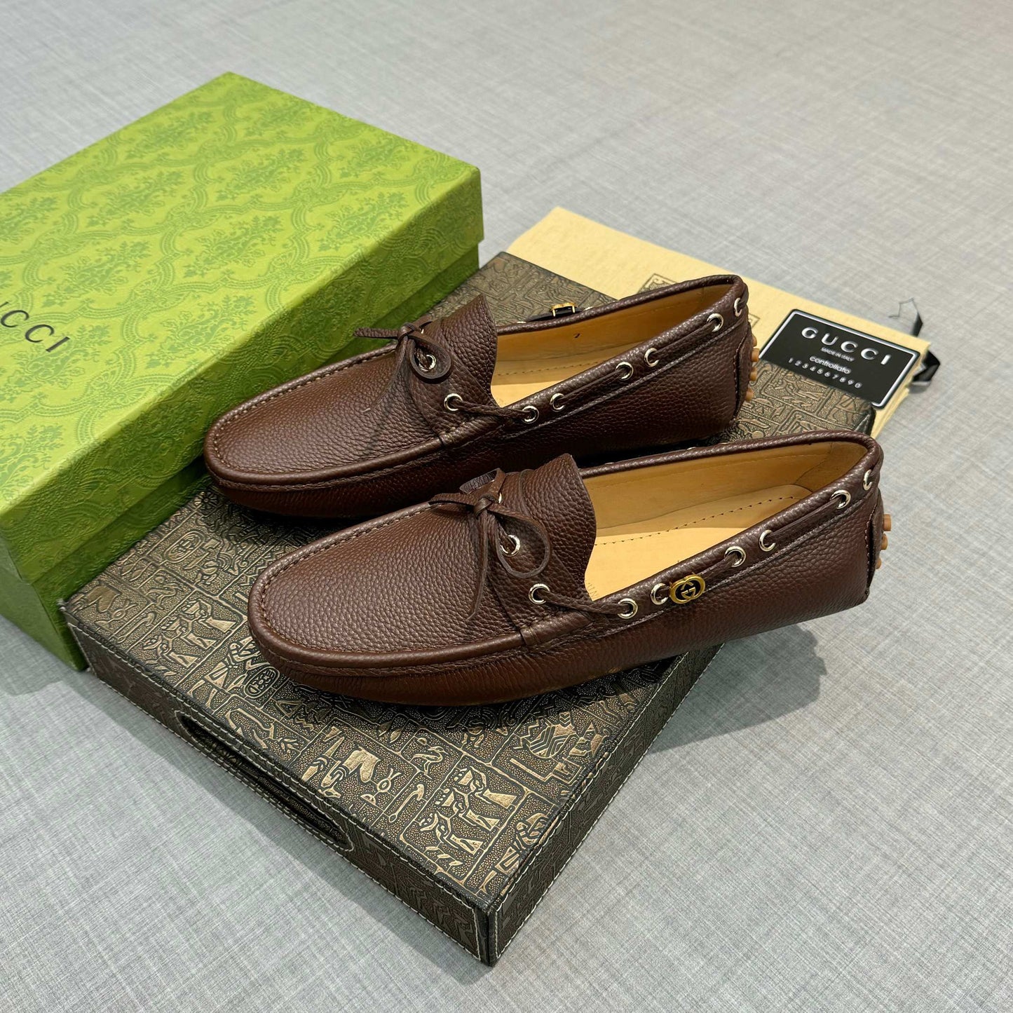 Gucci shoes Driver With interlocking G
