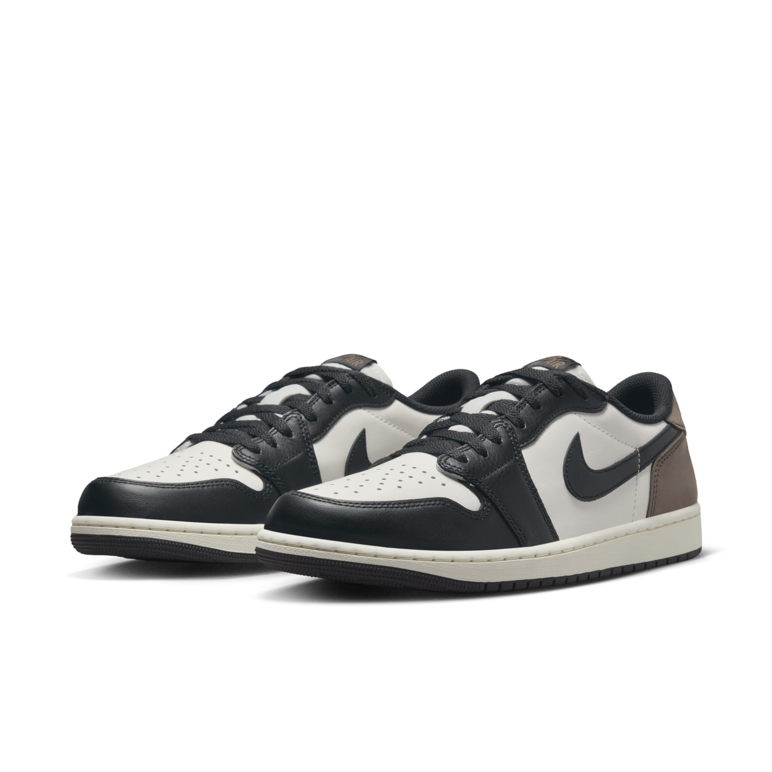 Air Jordan 1 Low OG 'Mocha' CZ0790-102