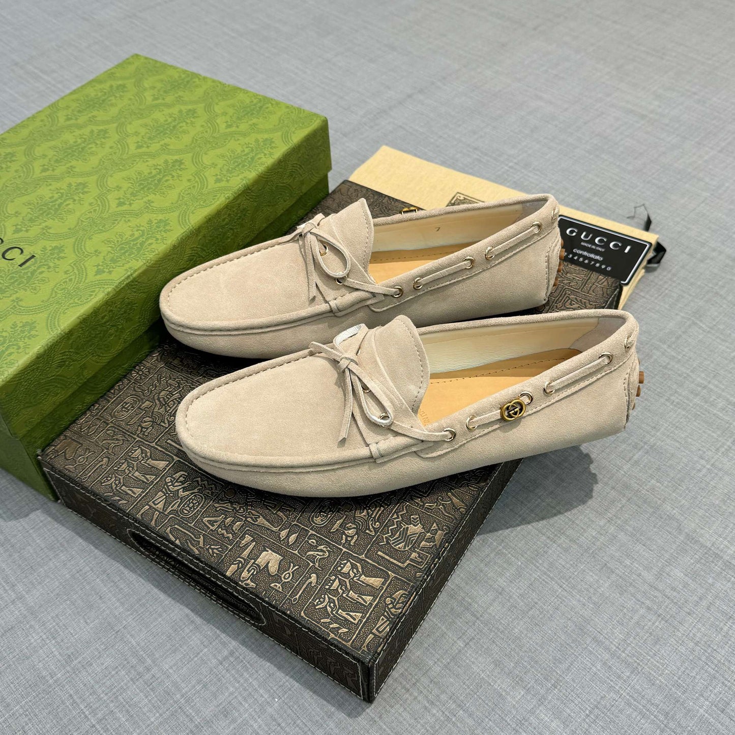 Gucci shoes Driver With interlocking G