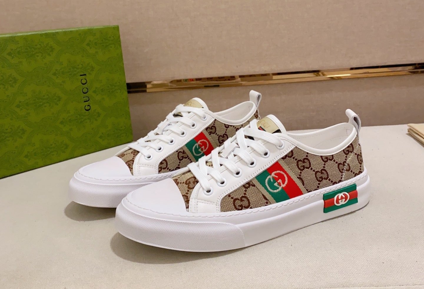 Gucci shoes GCIA08