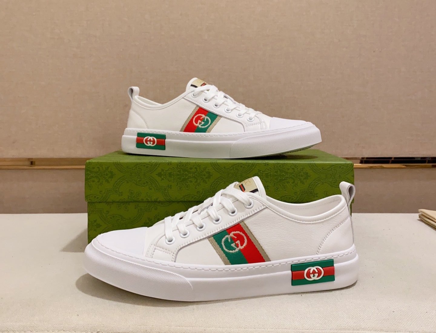 Gucci shoes GCIA08