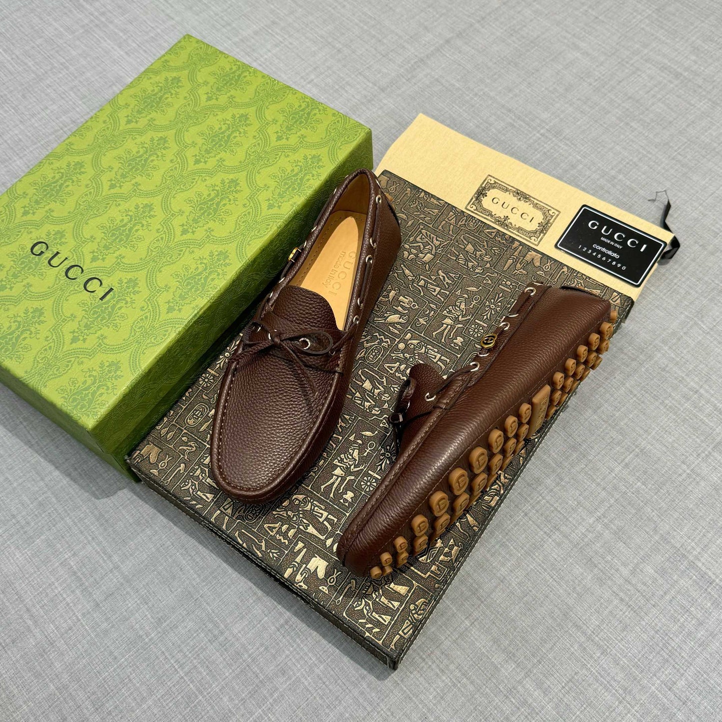 Gucci shoes Driver With interlocking G