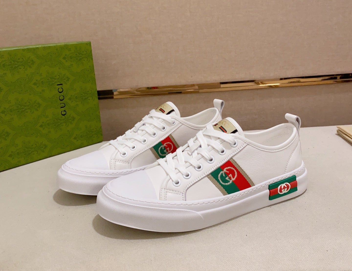Gucci shoes GCIA08