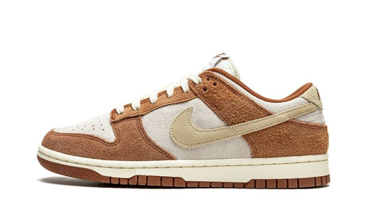 DUNK LOW  "Medium Curry"
