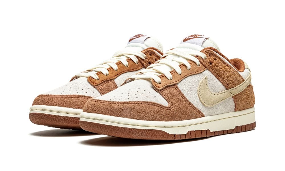 DUNK LOW  "Medium Curry"